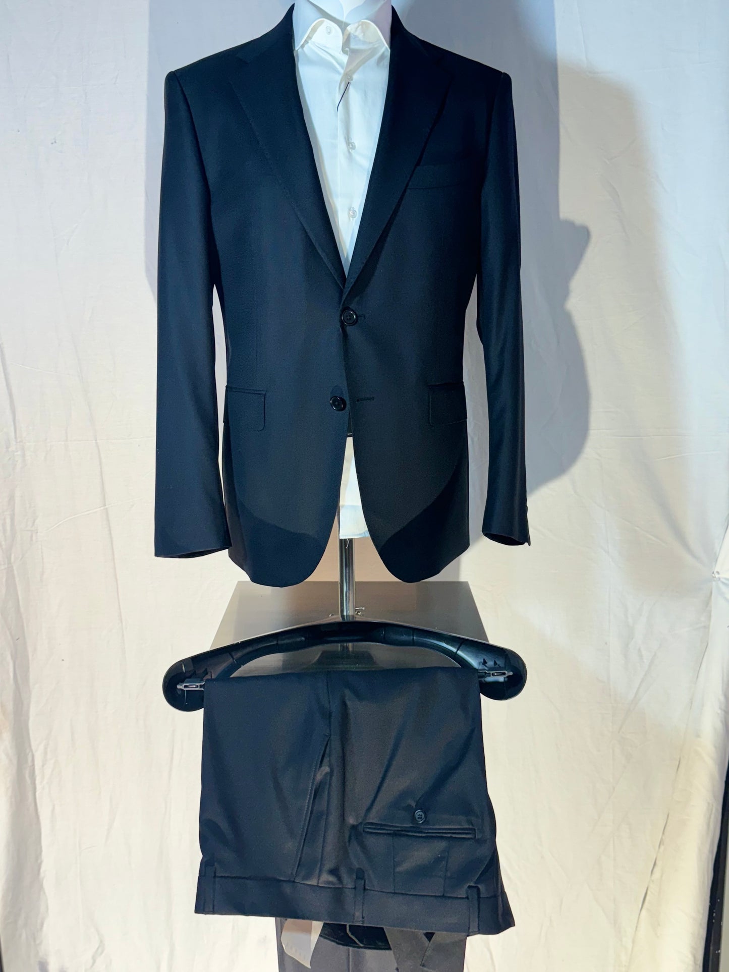 Black 100% Wool 2-Piece Suit